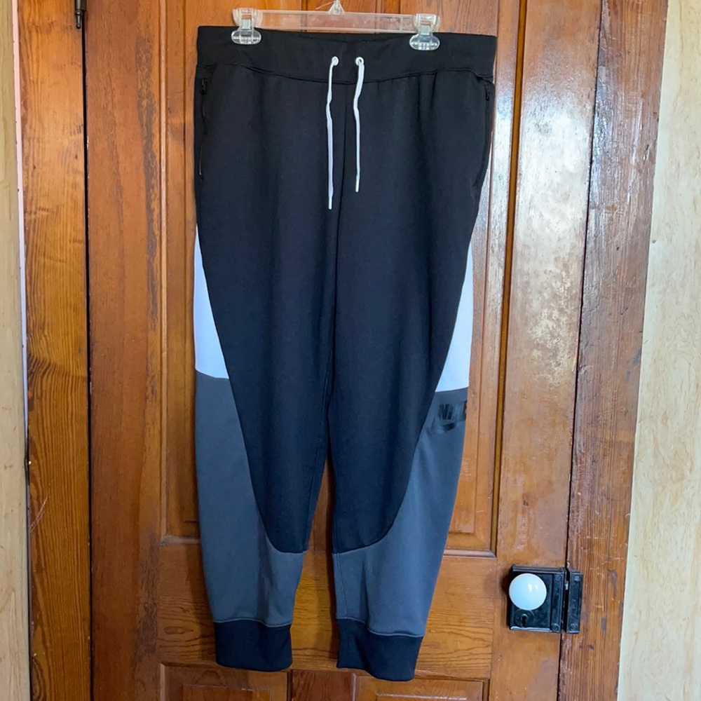 Nike joggers xl